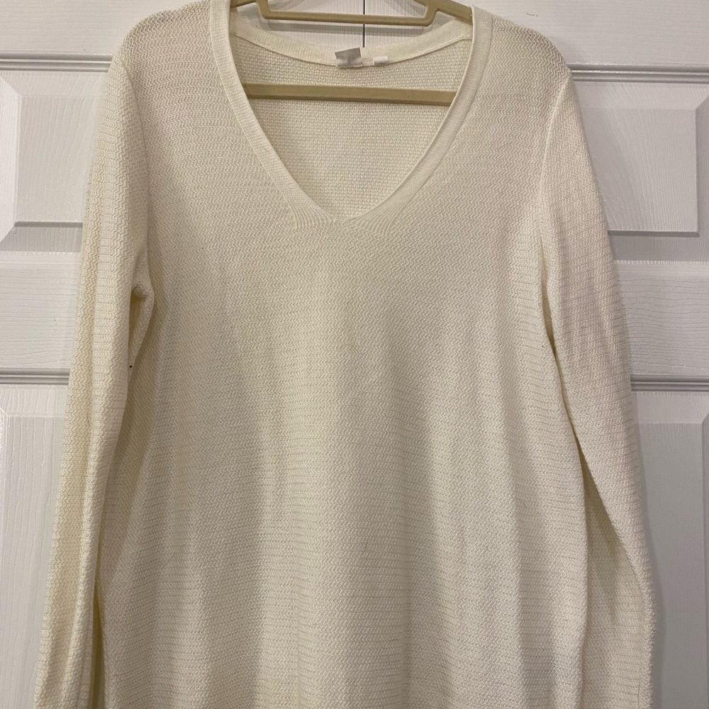 Gap Cream V Neck Sweater